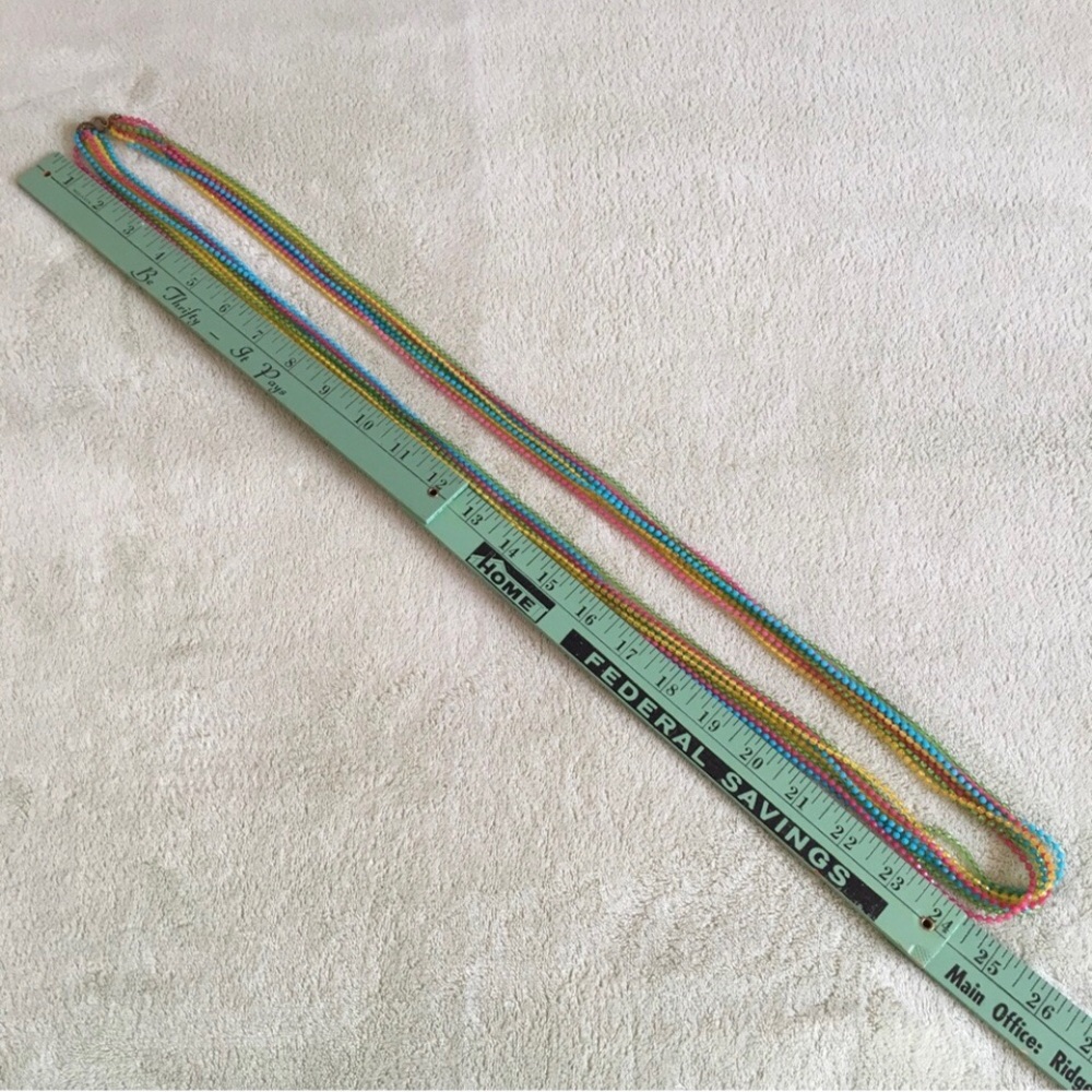 Vintage necklace 8 long plastic strands tiny iridescent beads retro boho 1960s - Picture 6 of 7